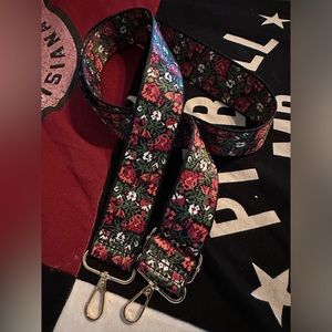 Crossbody strap (flowers pink)